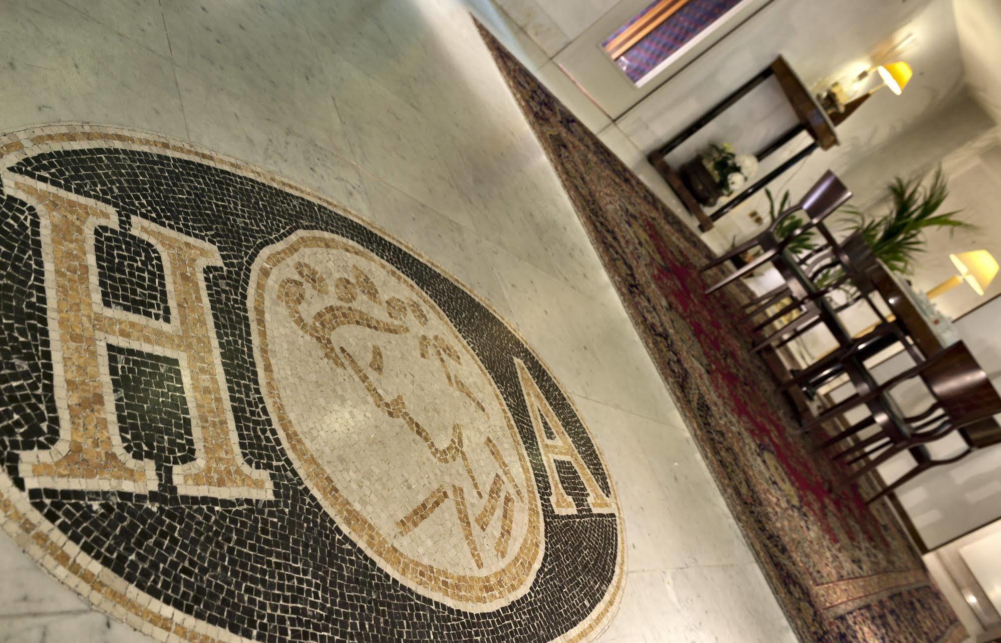 Atilius Hotel & Suites Hotel 3*