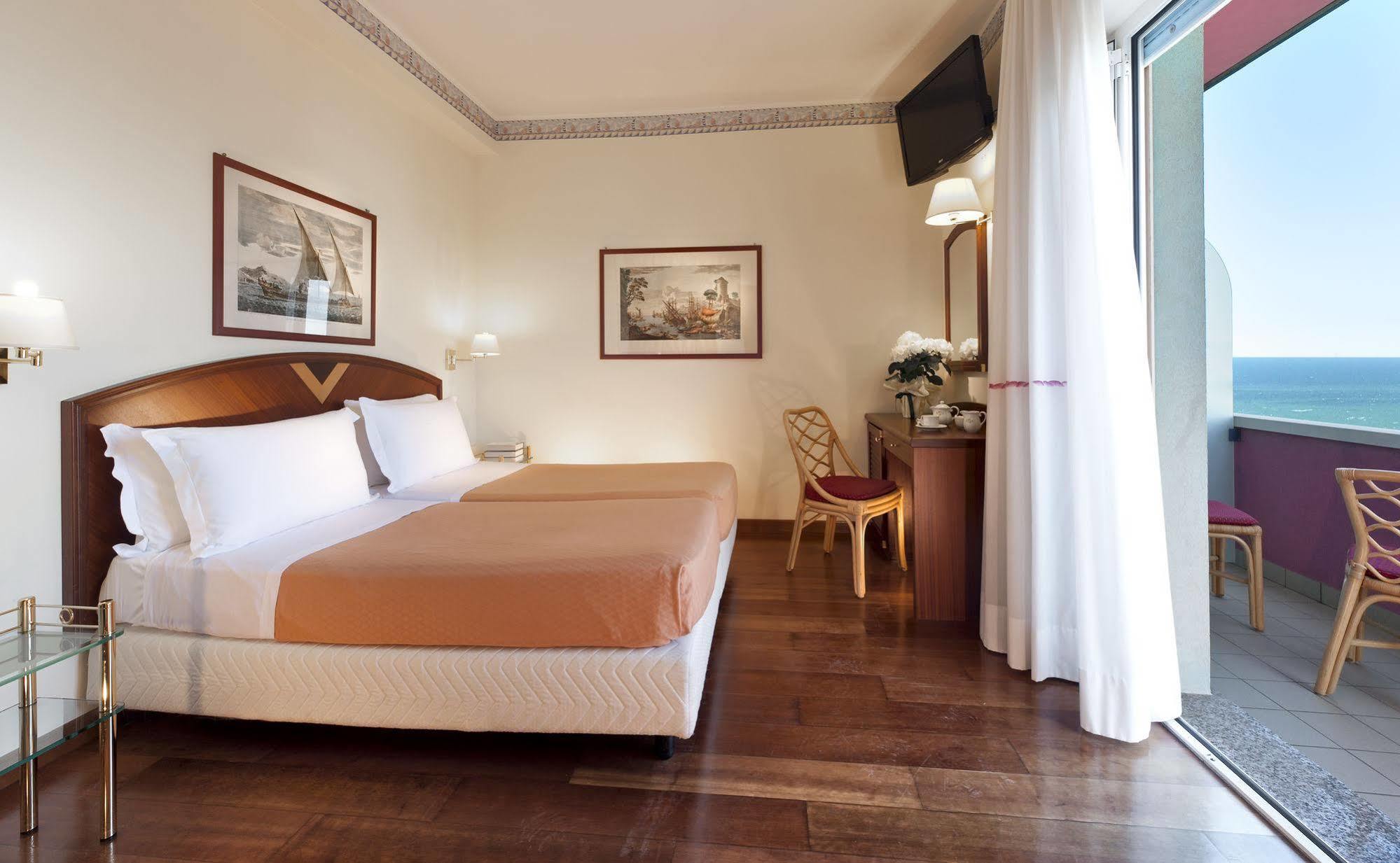 Hotel Atilius Hotel & Suites