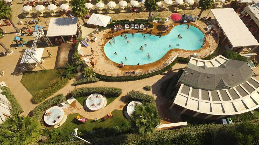 Atilius Hotel & Suites
